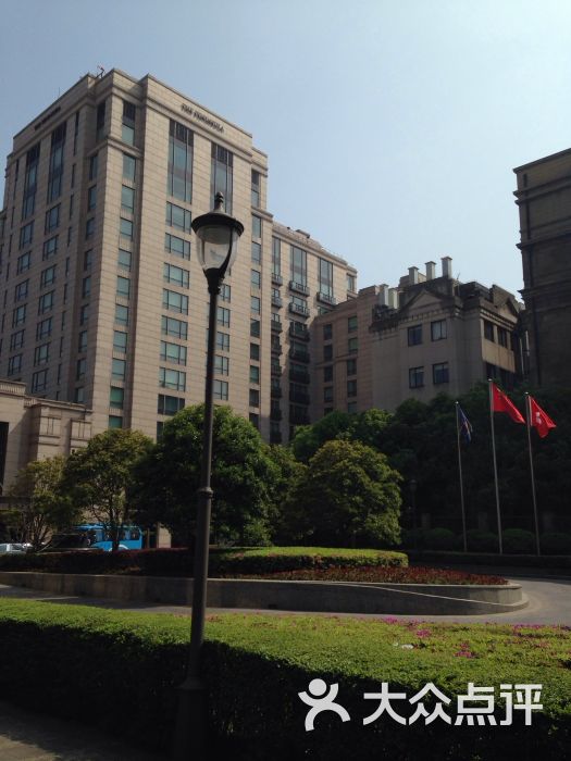 patek philippe百达翡丽(上海源邸店)的点评