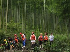 -安吉龙王山峡谷漂流