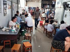 -正宗杨记普洱酸醋米线(总店)