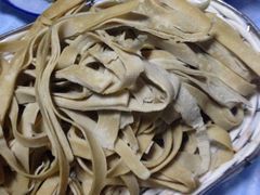 豆腐丝-洞庭洲·防空洞火锅·烧烤·铜锅涮肉(新百广场店)