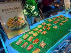 -广州万富希尔顿酒店·感趣自助餐厅·金秋蟹宴生蚝海鲜刺身