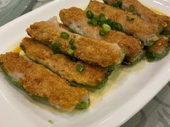 豉油皇煎酿尖椒拼煎墨鱼饼-六婶西关小厨(光塔路店)