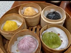 清新五彩小笼包-龍堂蟹黄小笼包(万家丽店)
