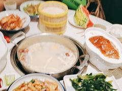 -三人行骨头王火锅(长寿店)