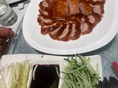 新雅片皮鸭-新雅粤菜馆(南京东路店)