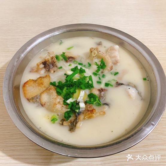 杨季鑫鱼粉馆