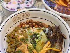 -弘束束柳州深巷螺蛳粉(珠江路店)