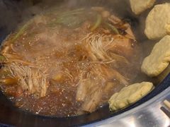-哈尔滨烧烤·山河村铁锅炖(交大店)