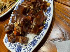 -老天桥酱肉烧饼夹肘子(天桥店)