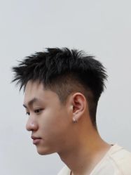 -东方先生国潮男士理发馆