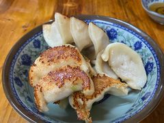 鲜肉煎饺-无名氏宵夜小摊(祝家三姐妹馄饨店)