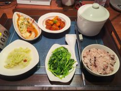 -新寰亚月子会所(盛捷白塘店)