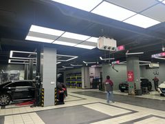 -哈贝卡汽车服务连锁(硕士路店)