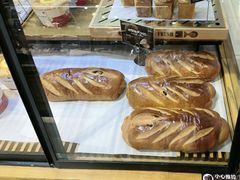 -汉柏麦香德国面包房(海信店)