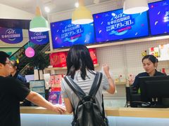 -良品铺子(白云新世界店)