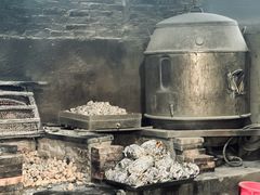 -红旗山庄(圭峰山店)