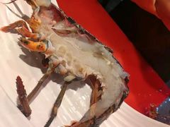 -雍容荟帝王蟹活龙虾展台自助(IFS黑金店)