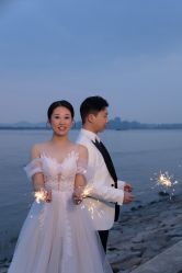 -蒙太奇婚纱摄影(万达店)