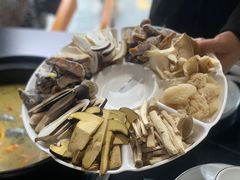 -野菌皇海景野生菌火锅(滨海大道店)