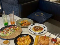 -STARRY CAFE & LOUNGE BAR(高新店)
