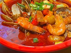 -老闵田螺馆·南昌市井菜·特色小吃(总店)