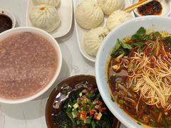 酸辣海带苗-李与白包子铺(桐梓林店)