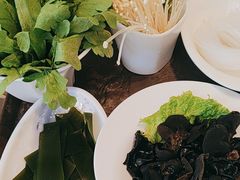-天宜隆蘑菇宴火锅(石景山旗舰店)