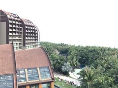 -三亚湾海居铂尔曼度假酒店