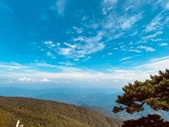 -罗田薄刀峰风景区