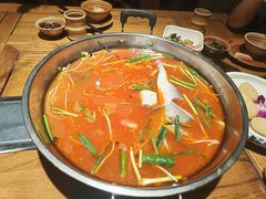 -快活林酸汤鱼鲜品火锅店(甲秀楼店)