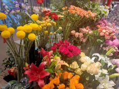 -谷莠子花艺气球派对·绿植造景·花艺沙龙(东海缤纷天地店)