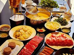 -鲜入唯煮·港式海鲜牛肉火锅(金宝街店)