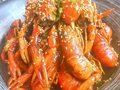 -肥肥虾庄·金牌油焖大虾(汉街SKP店)