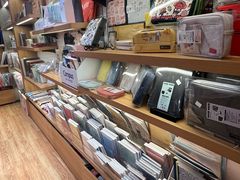 -百新书局(尚悦湾店)