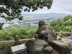 -灵岩山风景区