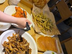 -关东小磨东北菜(上海长风大悦城店)