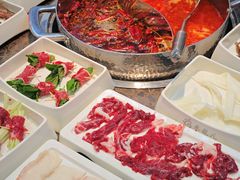 -来龍儿鲜切牛肉自助老火锅