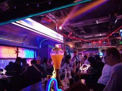 -UP嘻哈酒吧(粉巢店)
