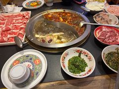 -沸炉重庆老火锅(军事博物馆店)