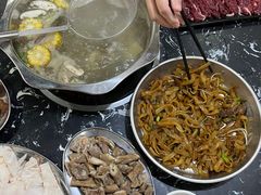 -牛一煲美食(江高店)