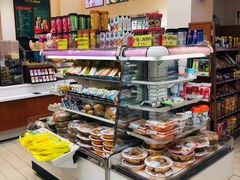 -全家便利店(襄阳南路店)