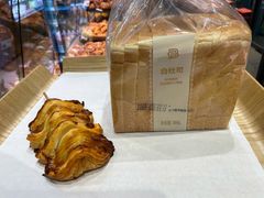 白吐司-巴黎贝甜(杨浦宝地店)