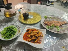 -天天向上素食餐厅(五台山店)