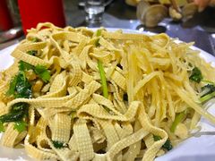 -马路牙子地桌烤肉(工体店)