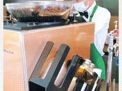 -星巴克(前滩世贸中心店)