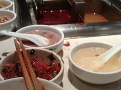 -海底捞火锅鲜切牛肉主题店(长寿路店)