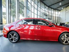 -宁波之星奔驰4S店(海曙店)