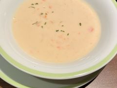 -萨莉亚(巴黎春天成山店)