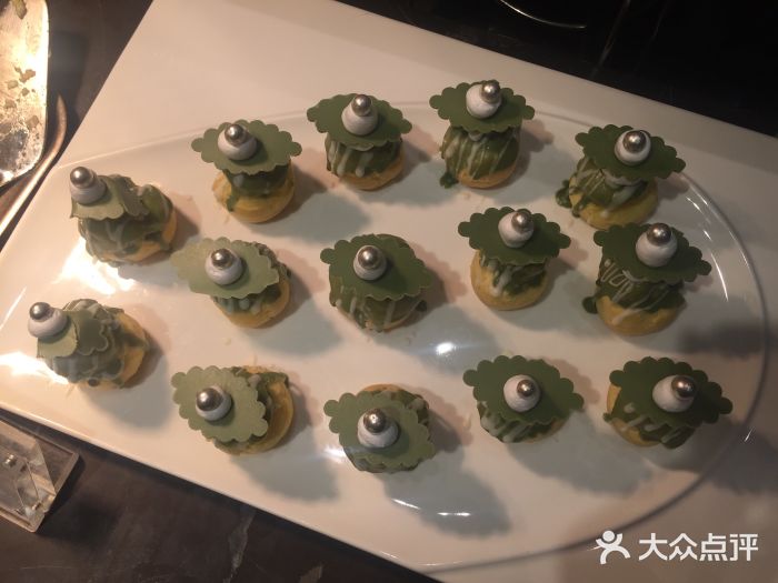 天宇菲尔德·花园西餐厅·海鲜自助餐图片