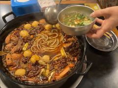 -鸿顺老铁锅美蛙鱼府(解放碑店)